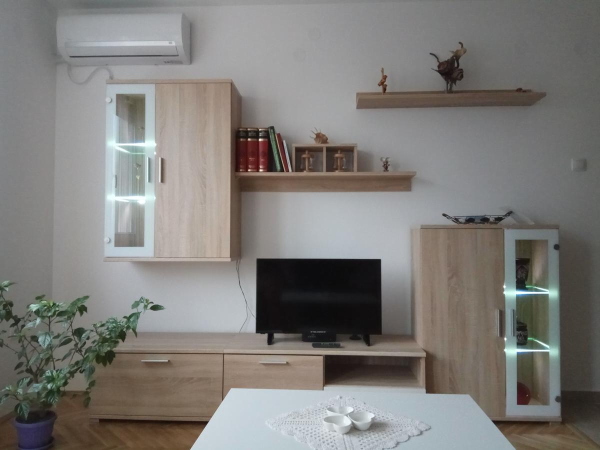 Apartman Ana Subotica Bagian luar foto